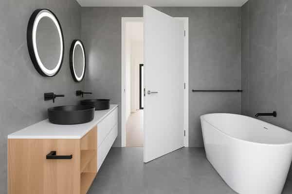 Modernes Badezimmer Wien